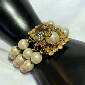 DE MARIO Vintage 1940s Bracelet Pearl Crystal  Rhinestones Floral Metal Beadwork